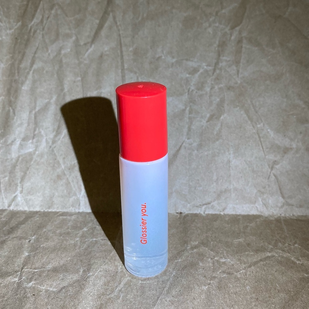 glossier rollerball 8ML